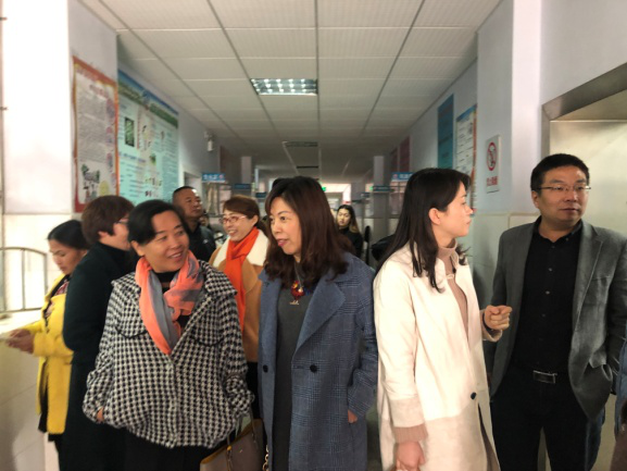 昆明市妇幼保健院专家莅临我院指导创等前准备工作