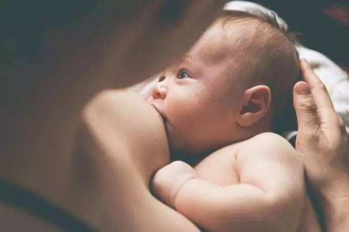 儿童保健知识——常见的母乳喂养问题