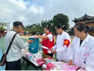 澜沧县妇幼保健院到新街开展2023年“服务百姓健康行动”义诊活动