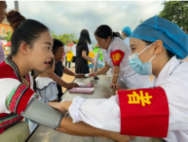 澜沧县妇幼保健院开展2024年“支持母乳喂养 共建生育友好”健康义诊活动