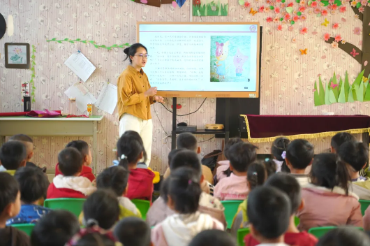卫生习惯润童心 健康护航伴成长——澜沧县妇幼保健院走进清华幼儿园开展健康知识讲座
